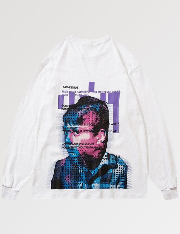 Soak up the streetwear style inspired by the Cyberpunk universe with this japanese sweatshirt