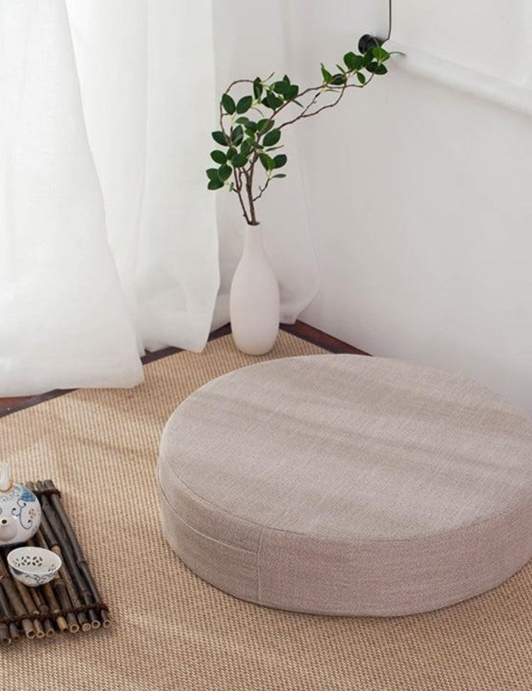 Round Japanese Cushion 'Yehuga'