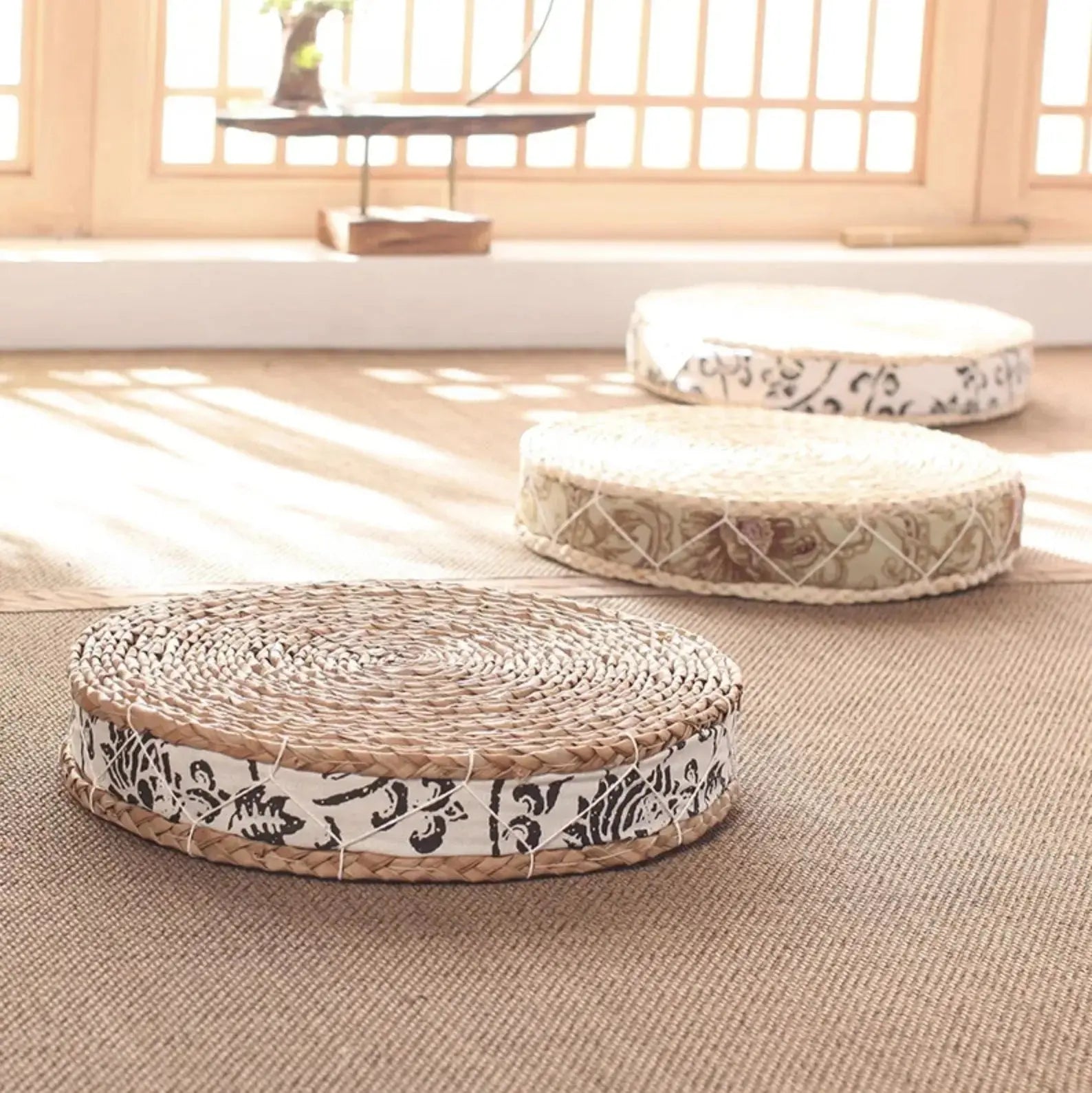 Japanese straw floor cushion 'Anjo' Japanstreet