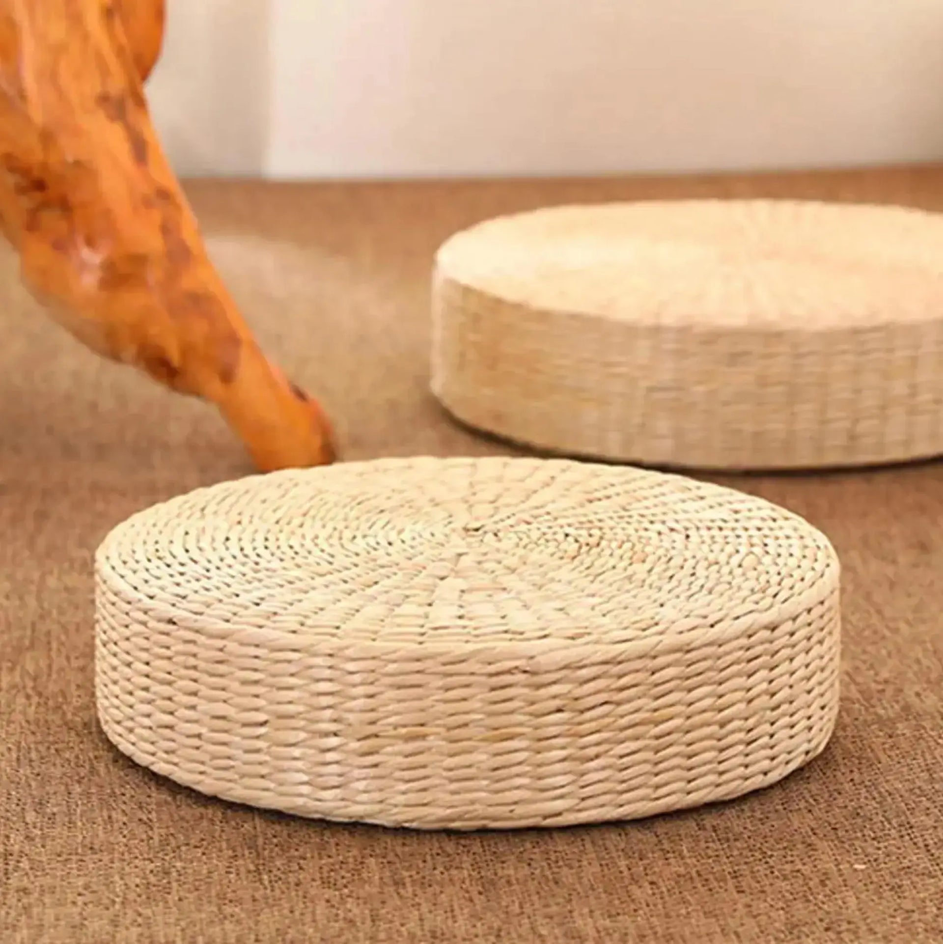 Kuna' round Japanese woven straw cushion Japanstreet