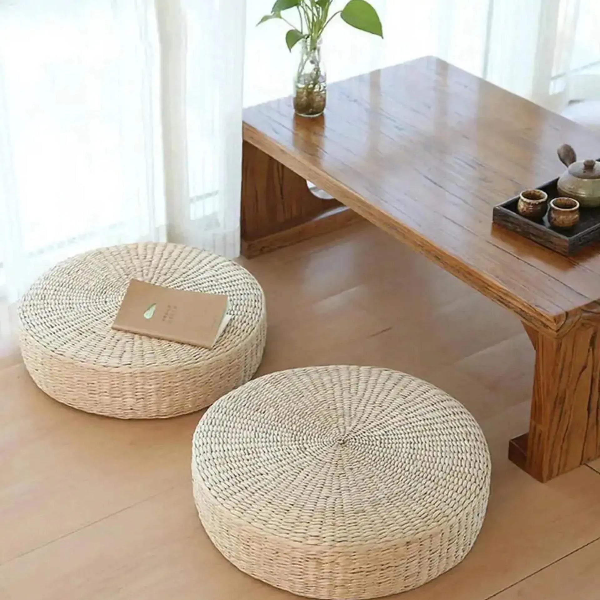 Kuna' round Japanese woven straw cushion Japanstreet