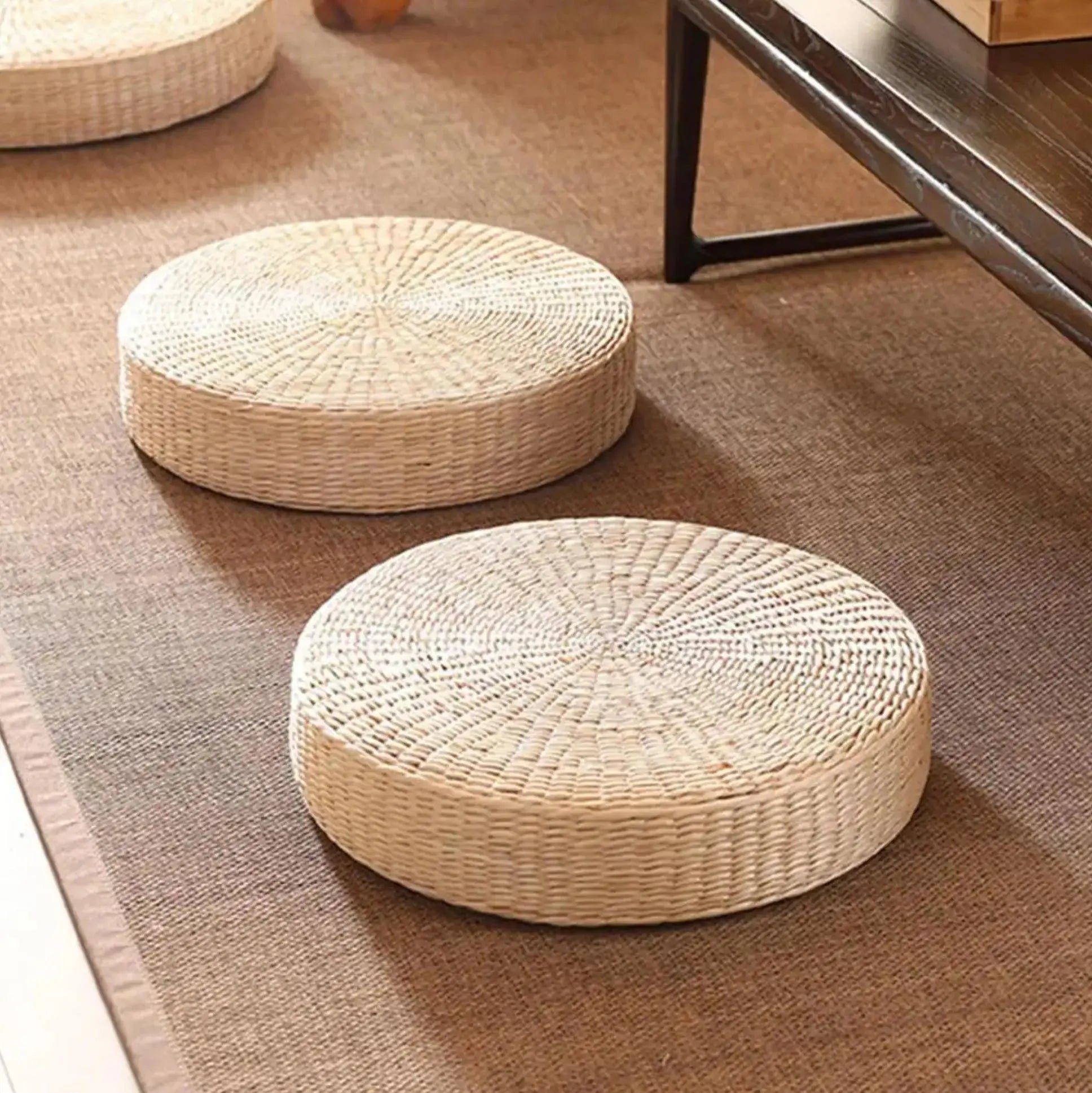 Kuna' round Japanese woven straw cushion Japan Clothing