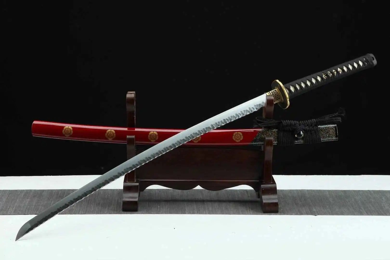 Hizakura Katana - 炎鉄刀