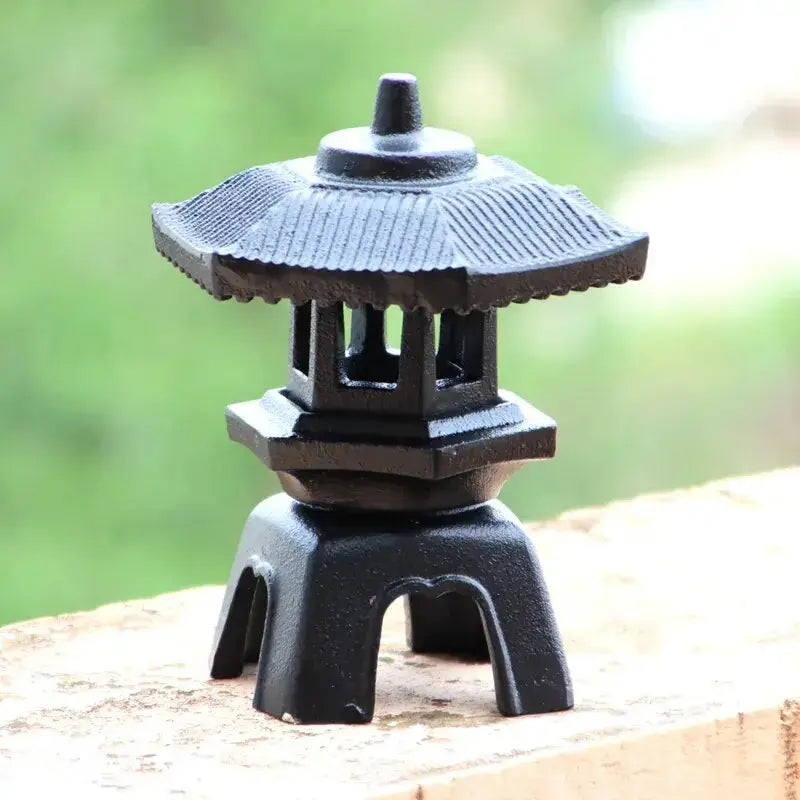 Small Japanese cast iron lantern 'Abiko' Japanstreet