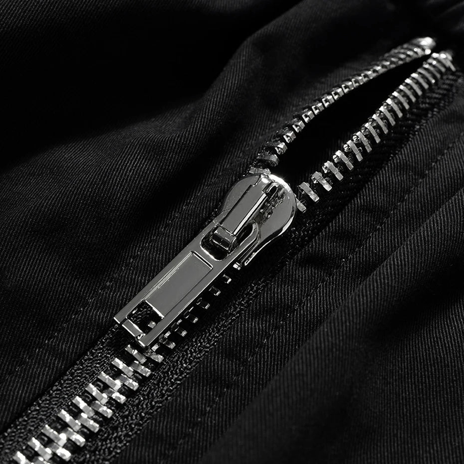 Black Cargo Shorts - 都市