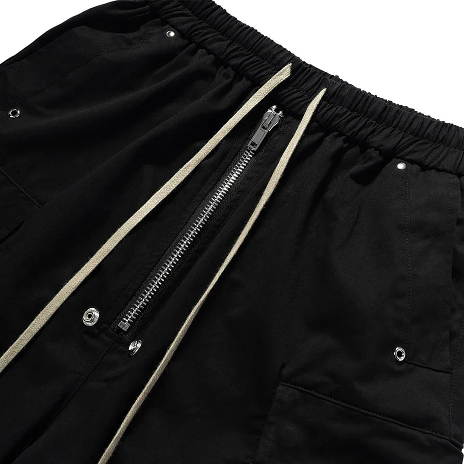 Black Cargo Shorts - 都市