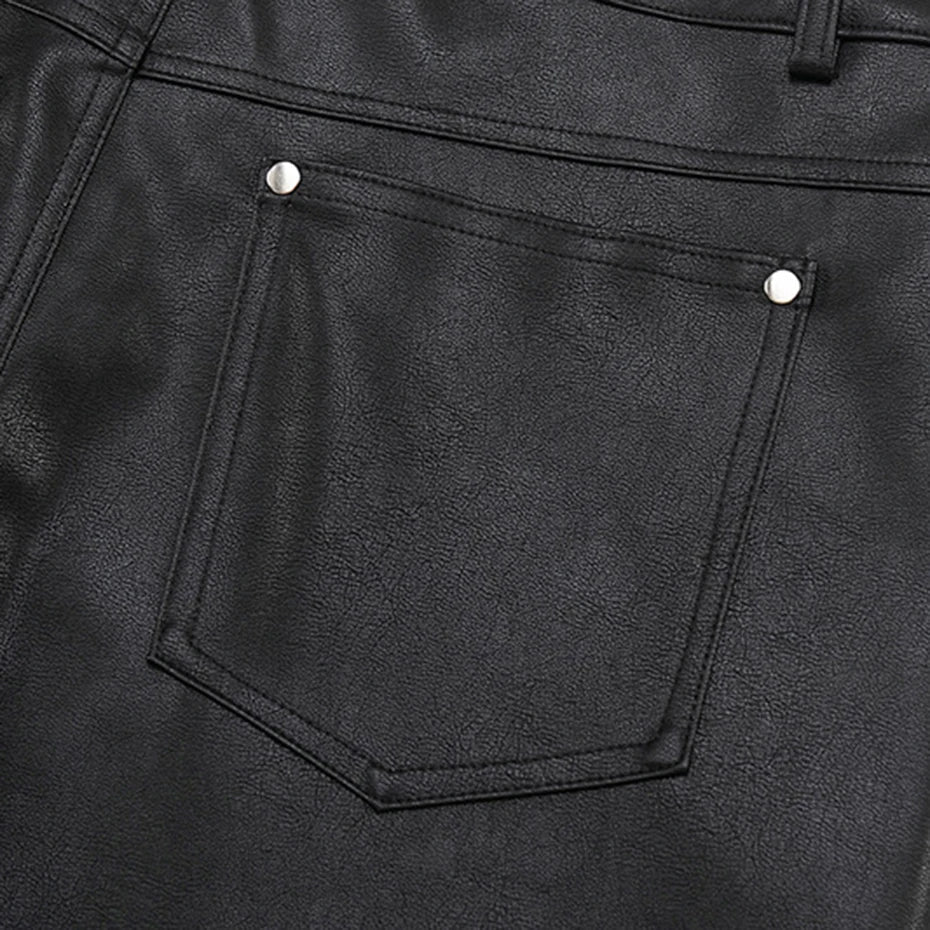 Black Leather Shorts - レザー