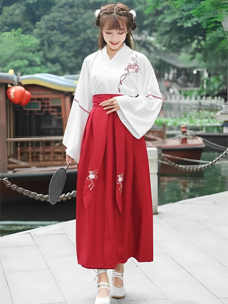 A dress with Japanese sakura flowers prints