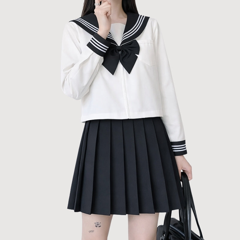 Japanese School Uniform “Academy Sailor” – Classic Black &amp; White Sailor Set