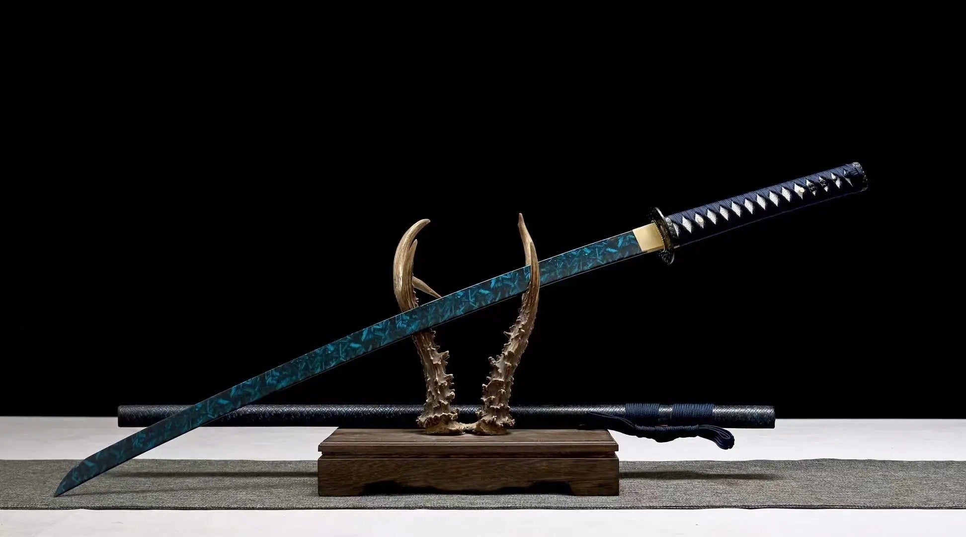 Blue Blade Katana - 蒼結晶