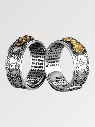Kingu' Engraved Interior Ring