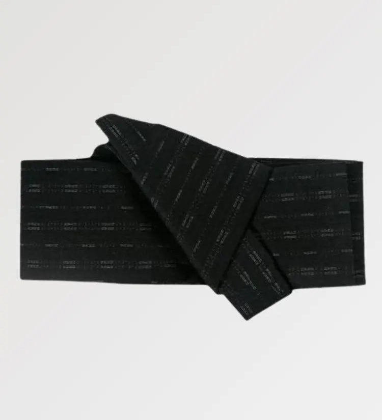Traditional kimono belt for men with linear pattern
