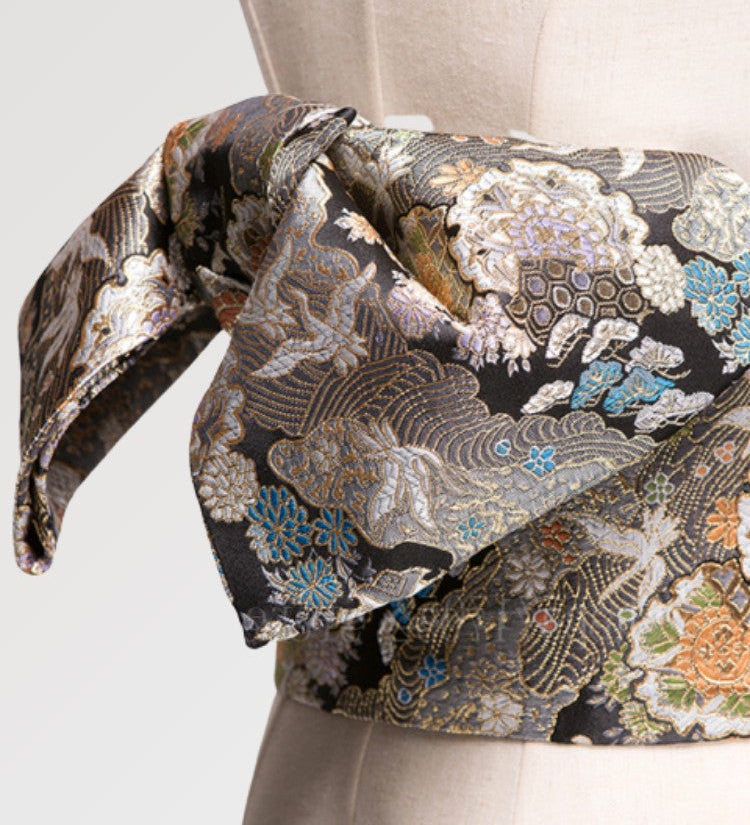 A black obi belt in satin cotton to highlight your kimono