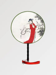 Round Japanese fan with a maiko, the apprentice geisha