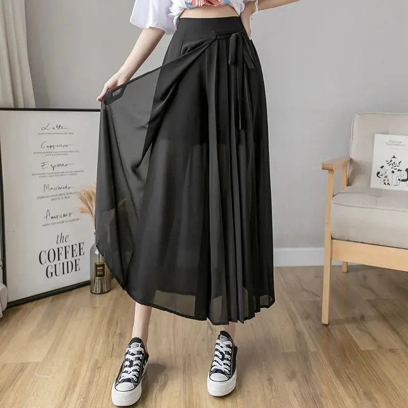 Hakama-Femme--Jimina-Kuro--Japanstreet-1654506299.jpg