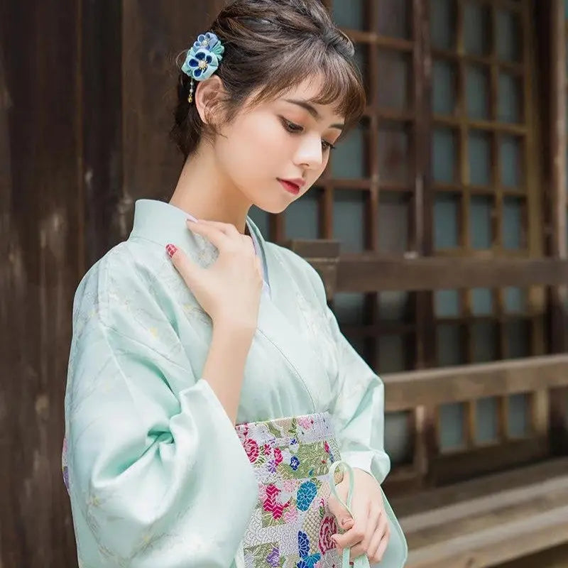 Kimono-Femme-Japonais-Traditionnel--Kyou--Japanstreet-1645974192.jpg