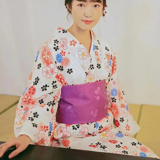 Japanese Kimono woman flowered
