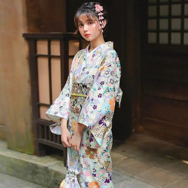 Japanese Kimono in a mix of silk and satin polyester for women
