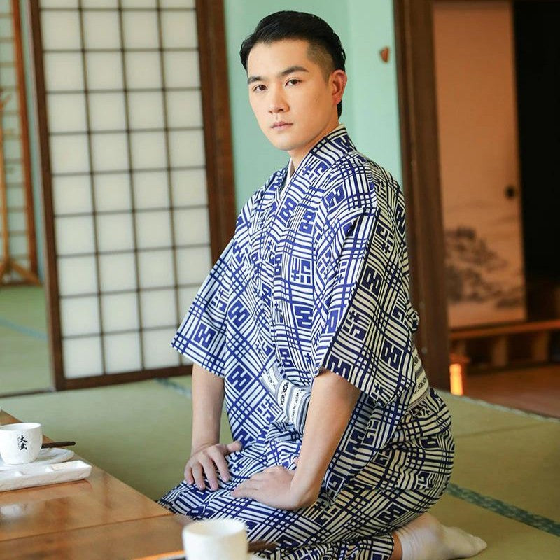 The traditional Japanese Kimono par excellence and its alloy of soft colors