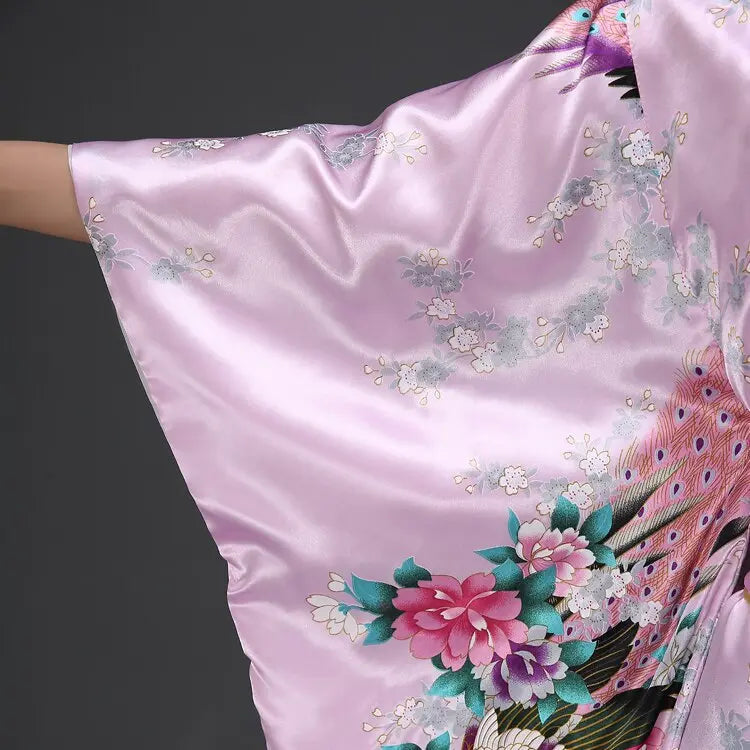 Traditional Japanese Women's Kimono 'Nori'