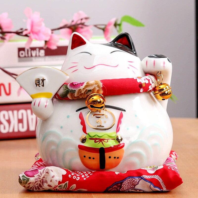 Back view of maneki neko figurine