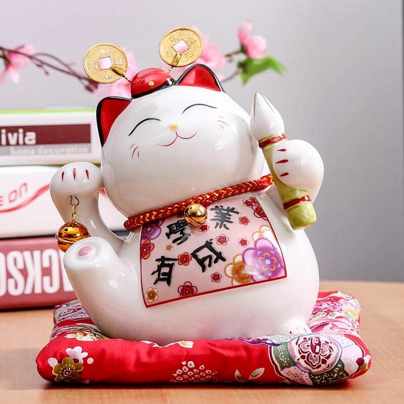 Back view of maneki neko figurine