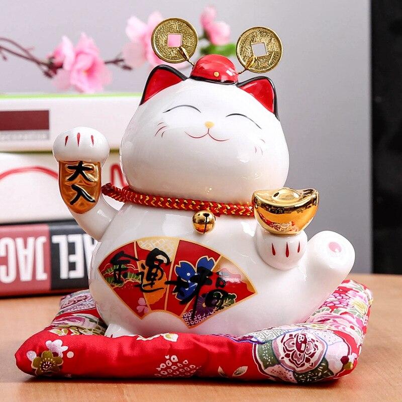 Back view of maneki neko figurine