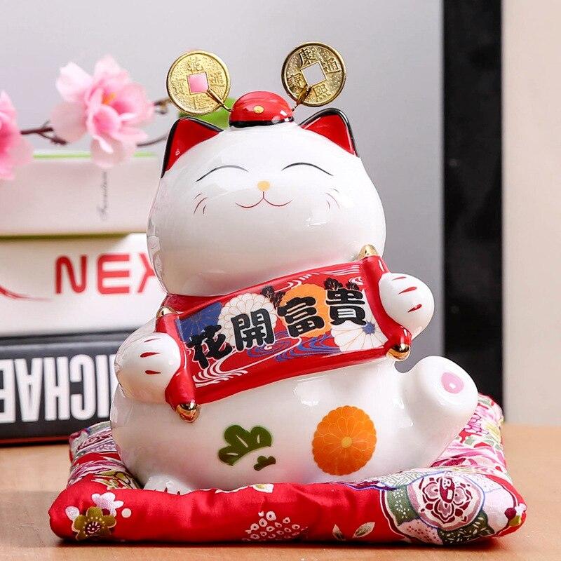 Back view of maneki neko figurine