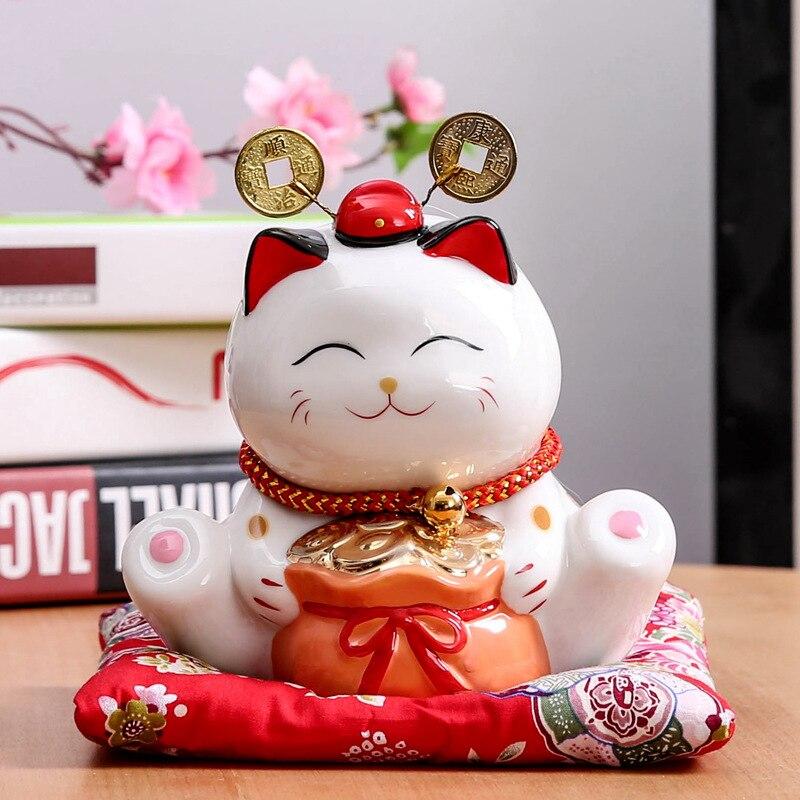 Back view of maneki neko figurine