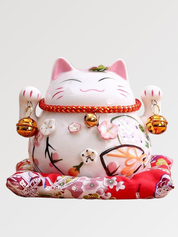 Japanese-style maneki neko figurine