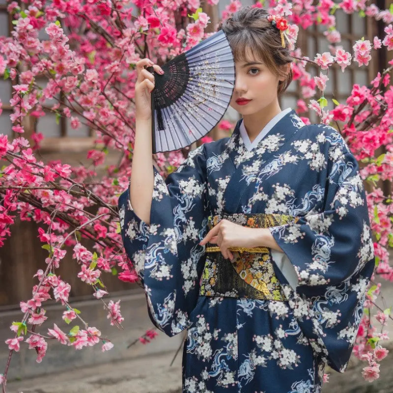 Real Japanese Kimono Women 'Akemi'