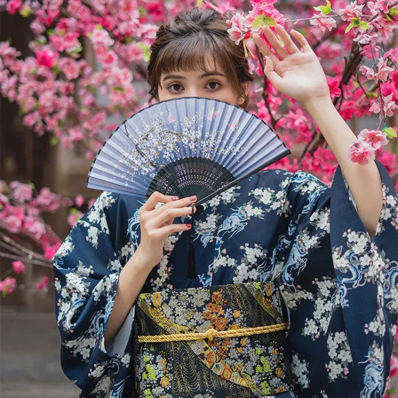 Real Japanese Kimono Women 'Akemi'