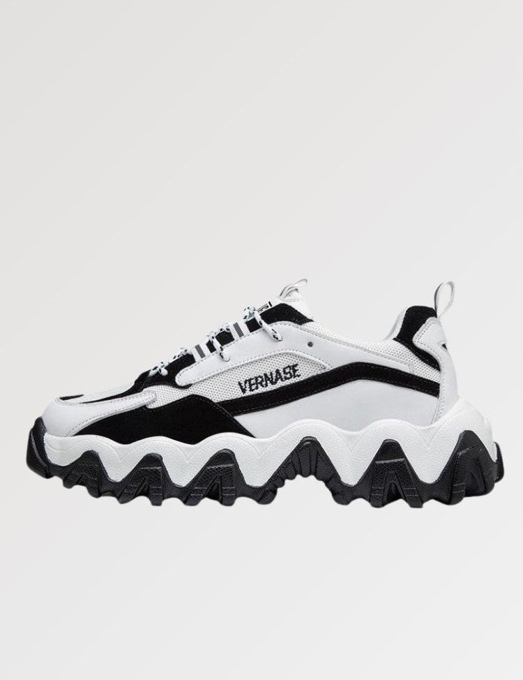This popular japanese sneakers will be perfect for your long summer walks