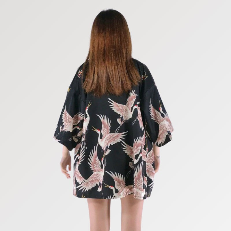 womens-short-kimono-jacket_2.jpg